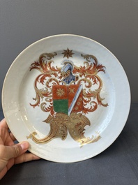 A Chinese armorial dish and a plate for the Dutch market with the arms of 'De Heere', Qianlong