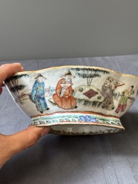 Three lobbed Chinese famille rose bowls, Yongzheng mark, 19th C.