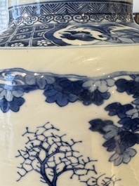 Een grote Chinese blauw-witte rouleauvaas met 'Guo Ziyi 郭子儀拜壽' decor, Kangxi