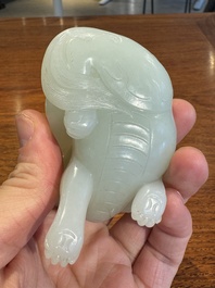 A fine Chinese celadon jade sculpture of a mythical beast, 17/18th C.