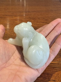 A fine Chinese celadon jade sculpture of a mythical beast, 17/18th C.