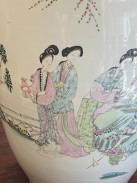 Zeven Chinese famille rose vazen, 19/20e eeuw