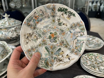 Rare service en porcelaine de KPM &agrave; d&eacute;cor famille verte de Canton, Chine et Allemagne, 19&egrave;me