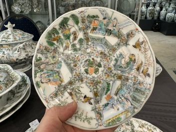 Rare service en porcelaine de KPM &agrave; d&eacute;cor famille verte de Canton, Chine et Allemagne, 19&egrave;me