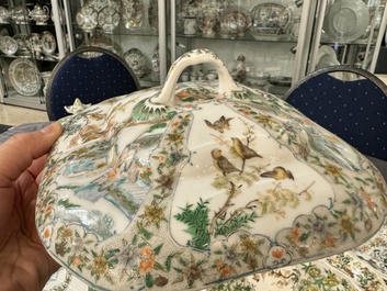 Rare service en porcelaine de KPM &agrave; d&eacute;cor famille verte de Canton, Chine et Allemagne, 19&egrave;me