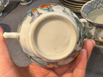 Service &agrave; th&eacute; de 27 pi&egrave;ces en porcelaine de Chine famille verte de Canton, 19&egrave;me