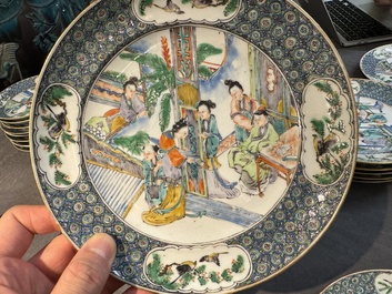 Service &agrave; th&eacute; de 27 pi&egrave;ces en porcelaine de Chine famille verte de Canton, 19&egrave;me