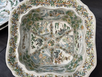 Rare service en porcelaine de KPM &agrave; d&eacute;cor famille verte de Canton, Chine et Allemagne, 19&egrave;me