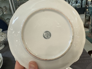 Rare service en porcelaine de KPM &agrave; d&eacute;cor famille verte de Canton, Chine et Allemagne, 19&egrave;me