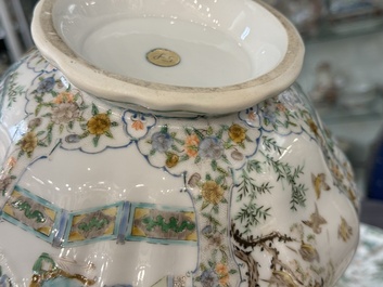 Rare service en porcelaine de KPM &agrave; d&eacute;cor famille verte de Canton, Chine et Allemagne, 19&egrave;me