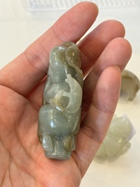 Cinq sculptures en jade blanc et c&eacute;ladon repr&eacute;sentant des gar&ccedil;ons et Bouddha, Chine, 18/19&egrave;me