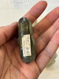 Vijf Chinese witte en celadon jade sculpturen van jongens en Boeddha, 18/19e eeuw