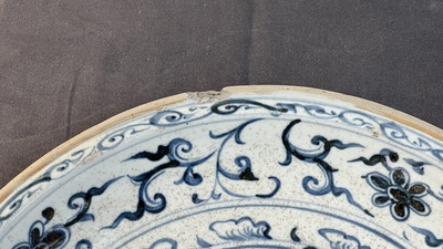 A Vietnamese or Annamese blue and white 'floral' dish, 15/16th C.