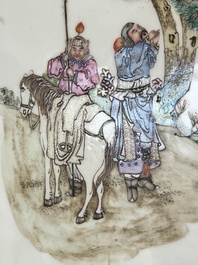 Deux plaques en porcelaine de Chine famille rose, R&eacute;publique