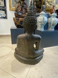 Bouddha en bhumisparsha mudra en bronze, Tha&iuml;lande, 18/19&egrave;me