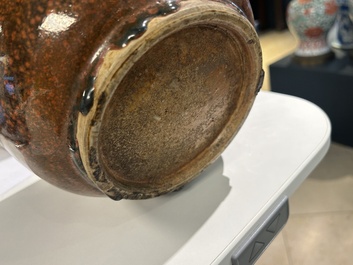 A Chinese ge-type 'gu' vase and an iron-rust-glazed bowl, 19th C.