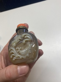 Nine Chinese agate snuff bottles, 19/20th C.