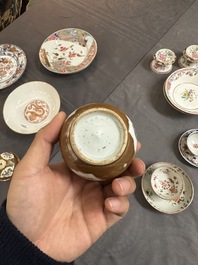 A varied collection of Chinese famille rose and Imari-style porcelain, Yongzheng and later