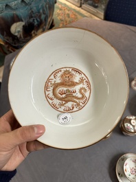 A varied collection of Chinese famille rose and Imari-style porcelain, Yongzheng and later