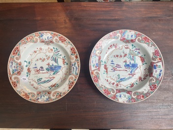 Two pairs of Chinese famille rose plates, Yongzheng/Qianlong