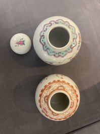 Six vases et un pot couvert en porcelaine de Chine, 19/20&egrave;me