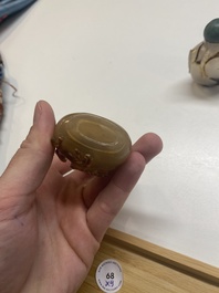 Neuf tabati&egrave;res en agate, Chine, 19/20&egrave;me