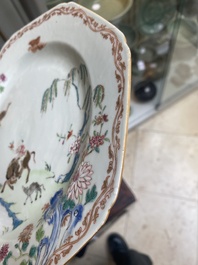 Two pairs of Chinese famille rose plates, Yongzheng/Qianlong