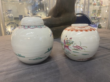 Six vases et un pot couvert en porcelaine de Chine, 19/20&egrave;me