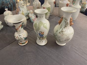 Collection vari&eacute;e de 15 pi&egrave;ces en porcelaine de Chine qianjiang cai, famille rose et verte, 19/20&egrave;me