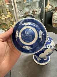 A varied collection of Chinese porcelain, Kangxi and later