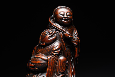 Grande groupe sculpt&eacute;e en bambou repr&eacute;sentant 'Hehe Erxian', Chine, 17&egrave;me