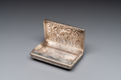 A fine Mongolian parcel-gilt silver 'qilin' box, 18/19th C.