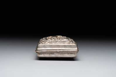 A fine Mongolian parcel-gilt silver 'qilin' box, 18/19th C.