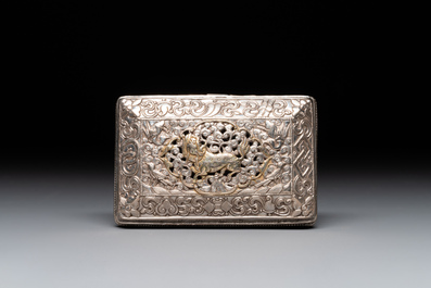 A fine Mongolian parcel-gilt silver 'qilin' box, 18/19th C.