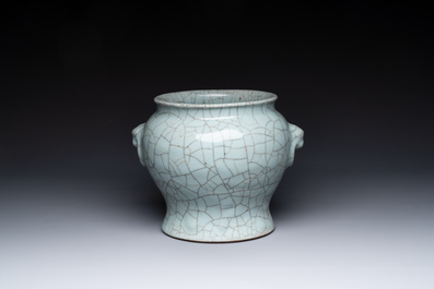 A Chinese ge-type vase with lion handles 18th C.