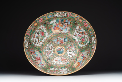 A Chinese Canton famille rose reticulated basket and stand, a bowl and a dish, 19th C.