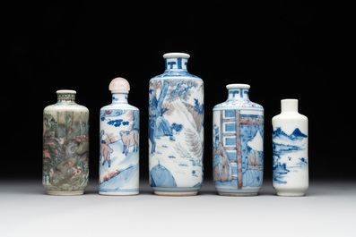 Four Chinese blue, white and copper-red snuff bottles and a blue and white snuff bottle, 19/20th C.