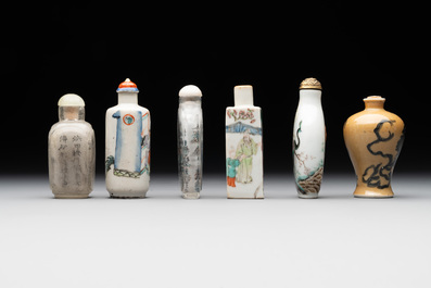 Six various Chinese porcelain and glass snuff bottles, 19th C.