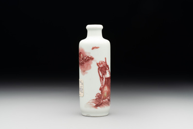 A Chinese copper-red snuff bottle with Li Tieguai, 18/19th C.