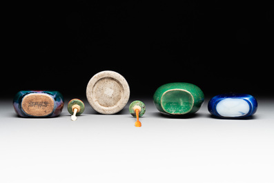 Nine monochrome Chinese porcelain and glass snuff bottles, 19/20th C.