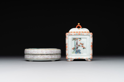 A Chinese famille rose covered seal paste box and a square famille verte covered censer, Qianlong mark, 19th C.