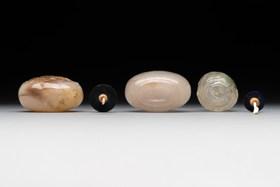 Six Chinese rock crystal and agate snuff bottles, 19/20th C.