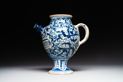 A blue and white Antwerp maiolica 'a foglie' wet drug jar, 2nd half 16th C.
