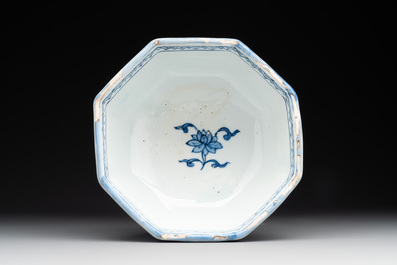 A Chinese blue and white octagonal 'bajixiang' bowl, Ming