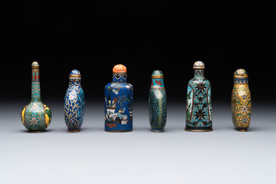 Six Chinese cloisonn&eacute; snuff bottles, Qianlong mark, 19/20th C.