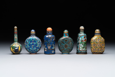 Six Chinese cloisonn&eacute; snuff bottles, Qianlong mark, 19/20th C.