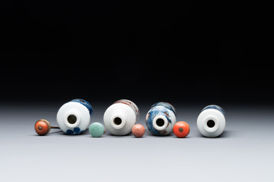 Seven various Chinese porcelain snuff bottles, Yongzheng and Qianlong mark, 19/20th C.