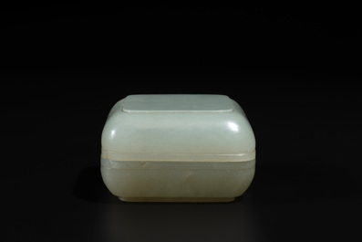 A square Chinese jade box and cover, 18/19th C.