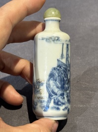 Five Chinese blue, white, copper-red and ge-type snuff bottles, Xuande, Yongzheng and Wan Yu 玩玉 mark, 18/19th C.