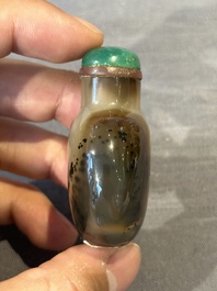 Five fine Chinese agate snuff bottles, Qing